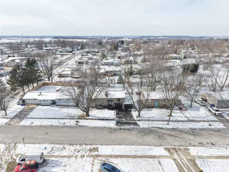 Single-family house For Sale in 613, Kingston Drive, Solon, Iowa