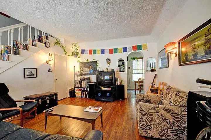 Hollywood Townhouse for Rent 2 BR 1 BA