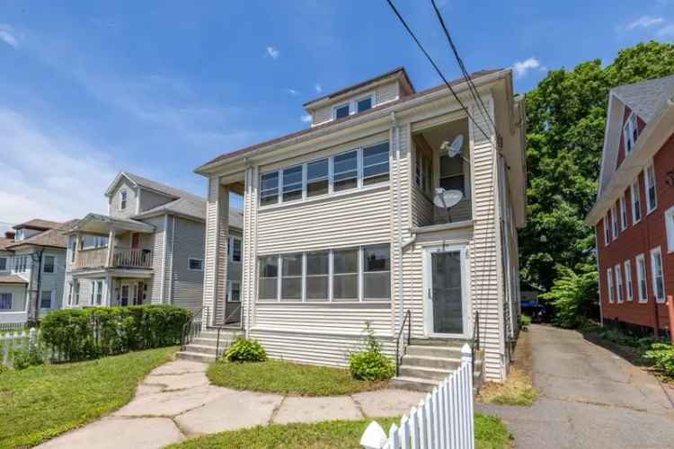 Multi-family house For Sale in Hartford, Connecticut