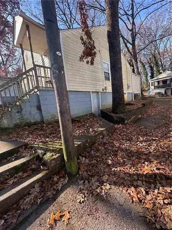 Single-family house For Sale in 1591, Woodland Avenue Southeast, Atlanta, Georgia