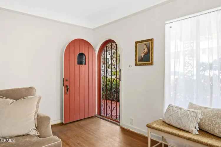 Single-family house For Sale in 2724, Locksley Place, Los Angeles, California