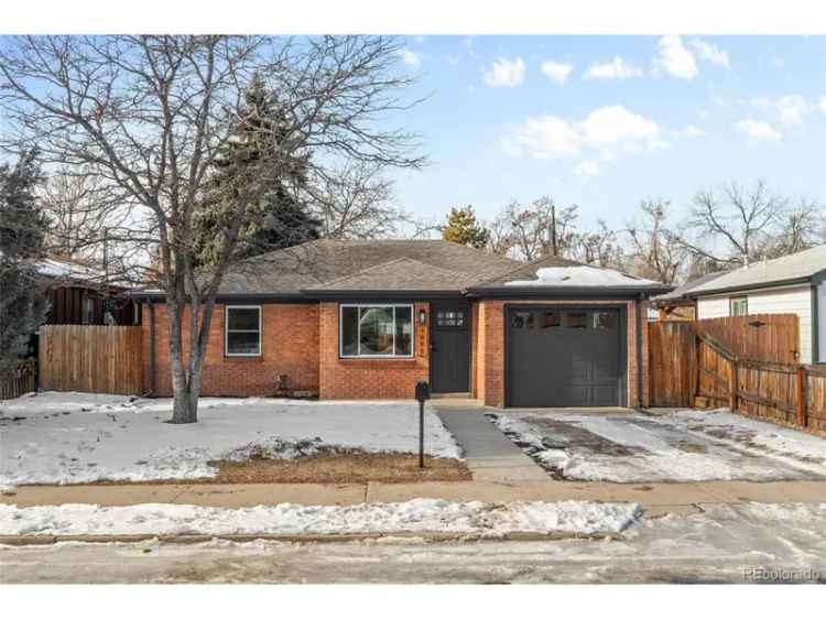 Single-family house For Sale in 4885, South Logan Street, Englewood, Colorado