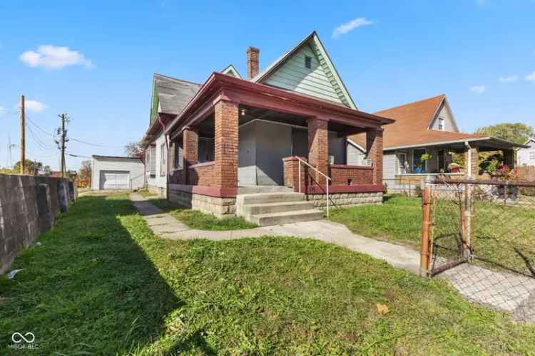 Single-family house For Sale in 14, North Tacoma Avenue, Indianapolis, Indiana