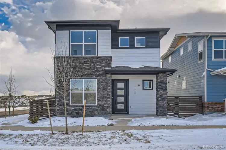 Single-family house For Sale in Superior, Colorado