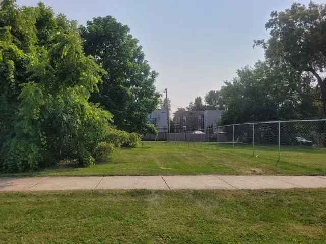 Land For Sale in 533, West 62nd Street, Chicago, Illinois