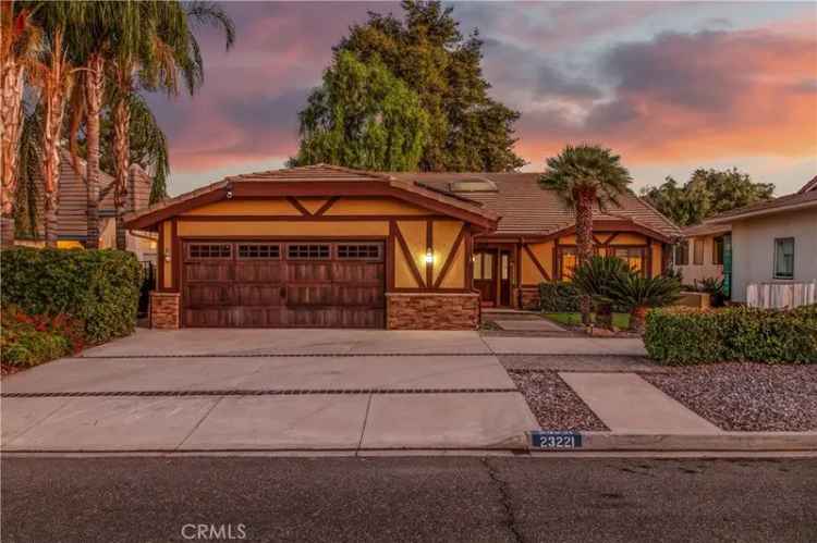 Single-family house For Sale in 23221, Continental Drive, Canyon Lake, California