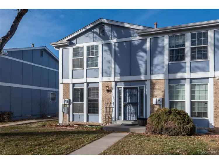 Single-family house For Sale in 12048, East Canal Drive, Aurora, Colorado