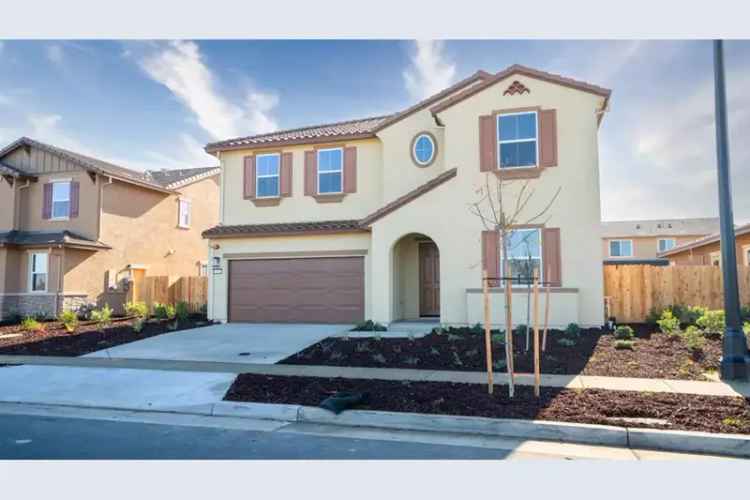 Single-family house For Sale in Elk Grove, California