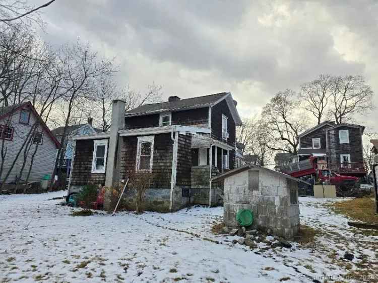 Single-family house For Sale in 57, Pleasant Street, Danbury, Connecticut