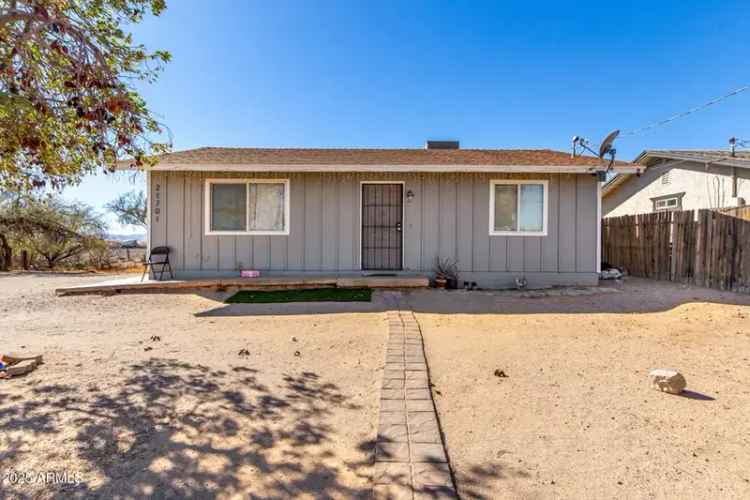 Single-family house For Sale in 21701, West Griffin Avenue, Wittmann, Arizona