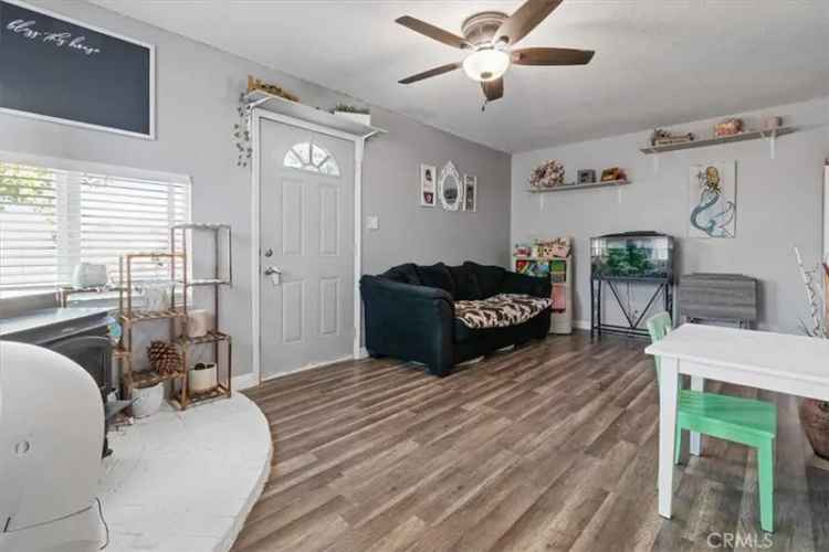 Single-family house For Sale in 2911, Laurel Street, Rosamond, California