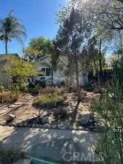 Single-family house For Sale in 20526, Gault Street, Los Angeles, California