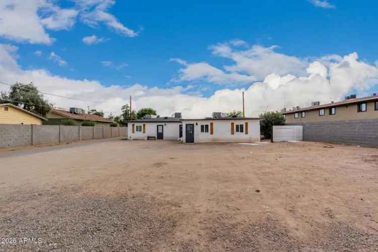 Multi-family house For Sale in 2421, West Glenrosa Avenue, Phoenix, Arizona