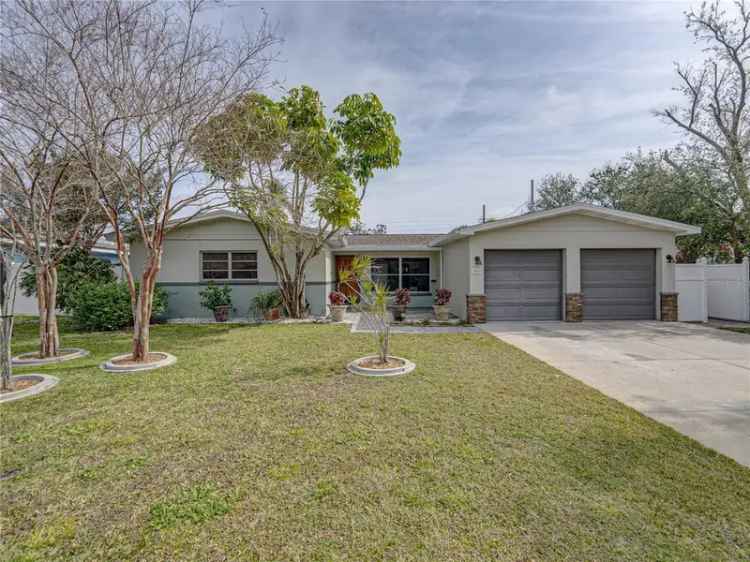 Single-family house For Sale in 4608, South Shamrock Road, Tampa, Florida