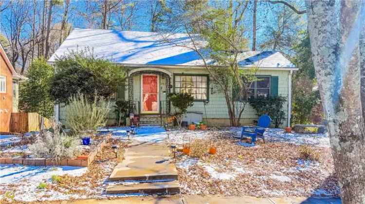 Multi-family house For Sale in North Decatur, Georgia