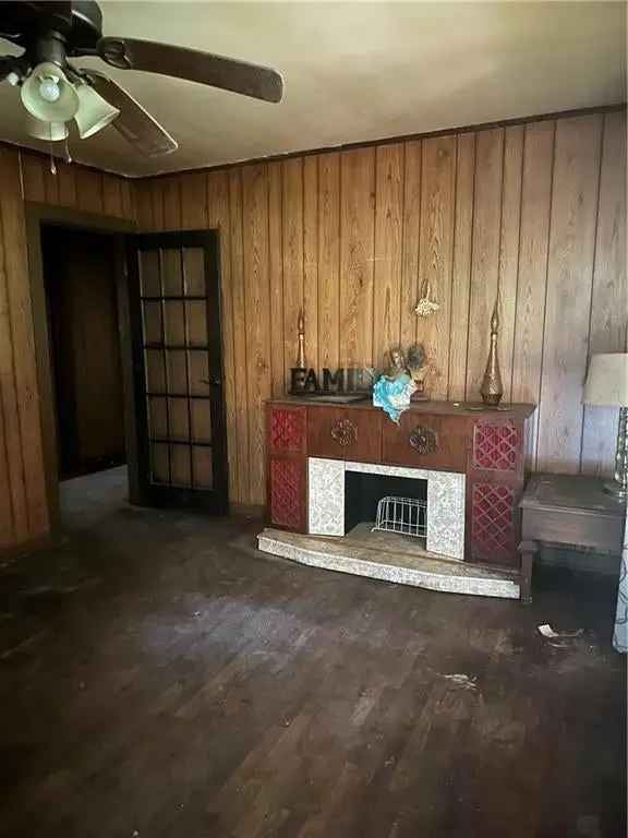 Single-family house For Sale in Prichard, Alabama