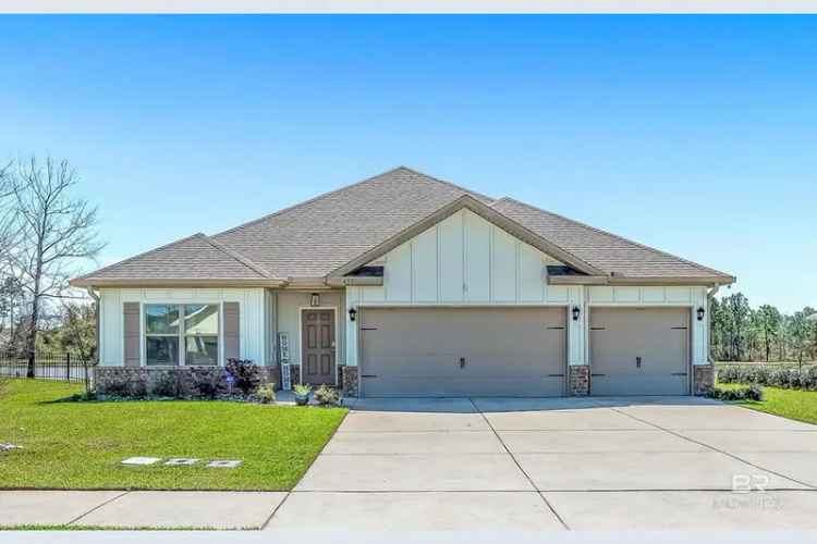 Single-family house For Sale in Gulf Shores, Alabama