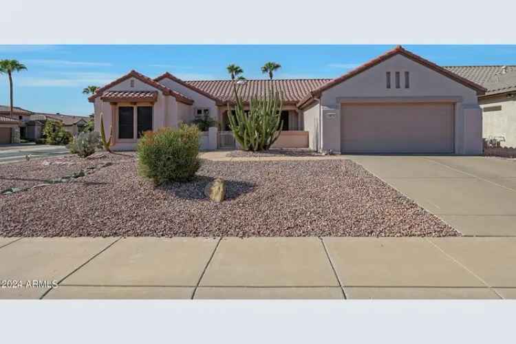 Single-family house For Sale in 15878, West Laurel Canyon Court, Surprise, Arizona