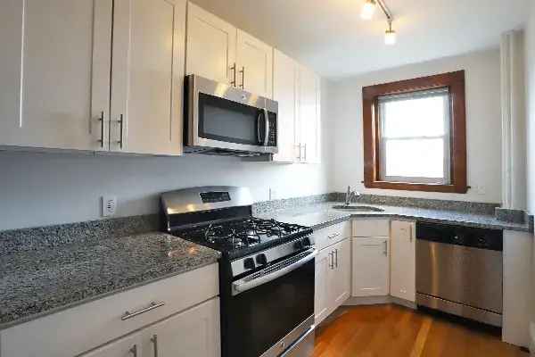 Downtown Salem 1-Bedroom Apartment for Rent