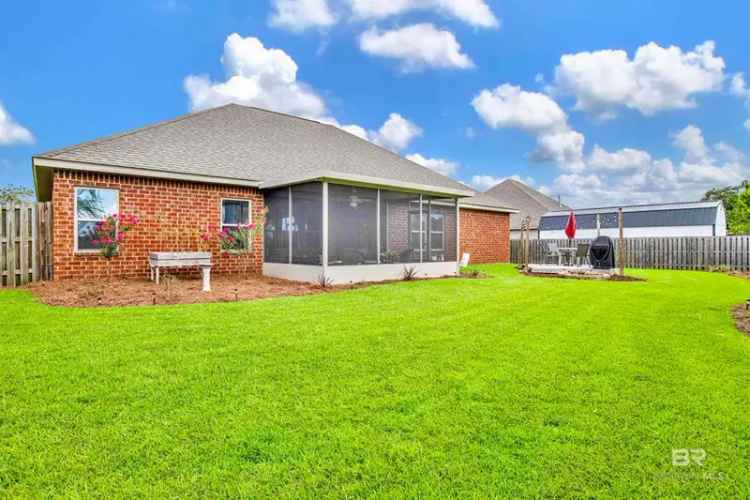 Single-family house For Sale in 2105, Bourbon Street, Foley, Alabama