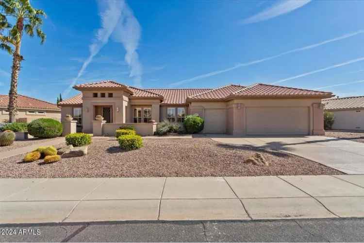 Single-family house For Sale in 19973, North Half Moon Drive, Surprise, Arizona