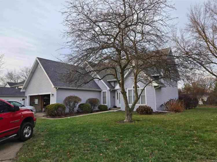 Single-family house For Sale in 2401, Sheridan Drive, Goshen, Indiana