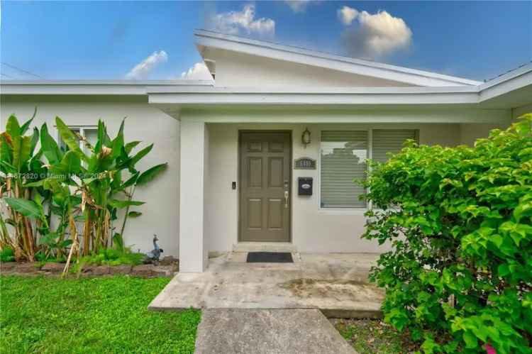 Single-family house For Sale in 6410, Southwest 22nd Street, West Miami, Florida