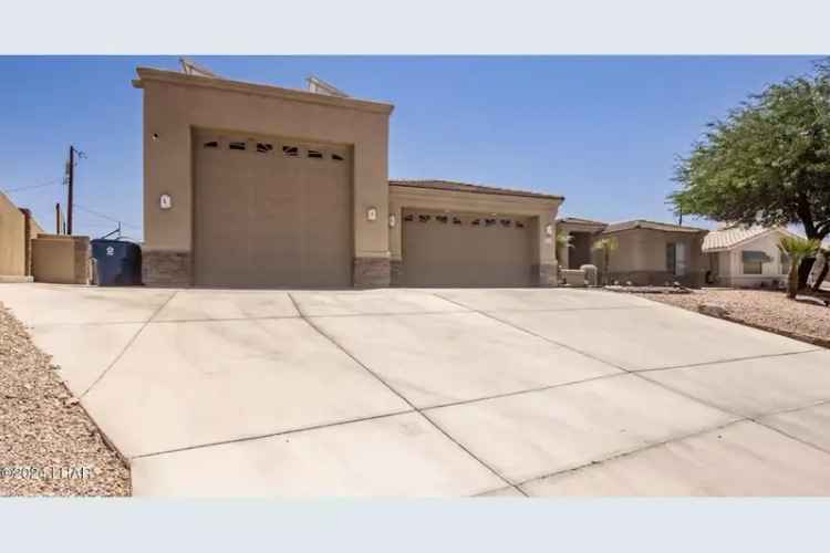 Single-family house For Sale in Lake Havasu City, Arizona