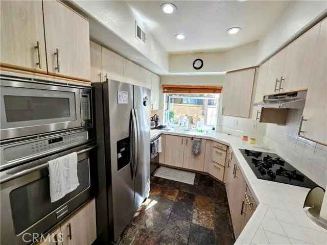 Condo For Sale in Aliso Viejo, California