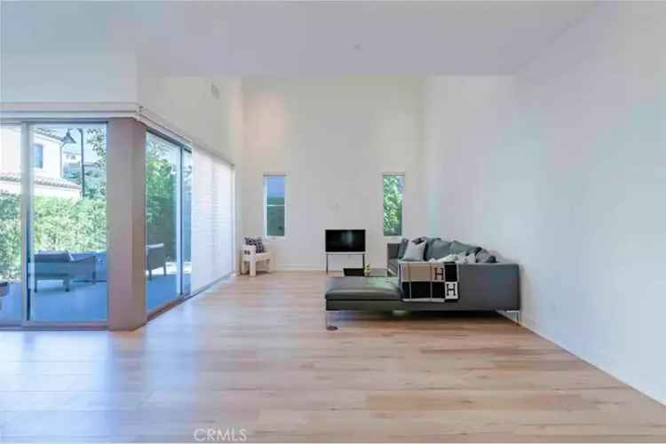 Condo For Sale in 151, Winnett, Irvine, California