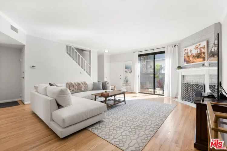 House For Sale in 8174, Manitoba Street, Los Angeles, California