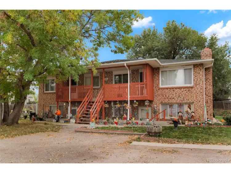 Multi-family house For Sale in 720, Carbondale Drive, Dacono, Colorado