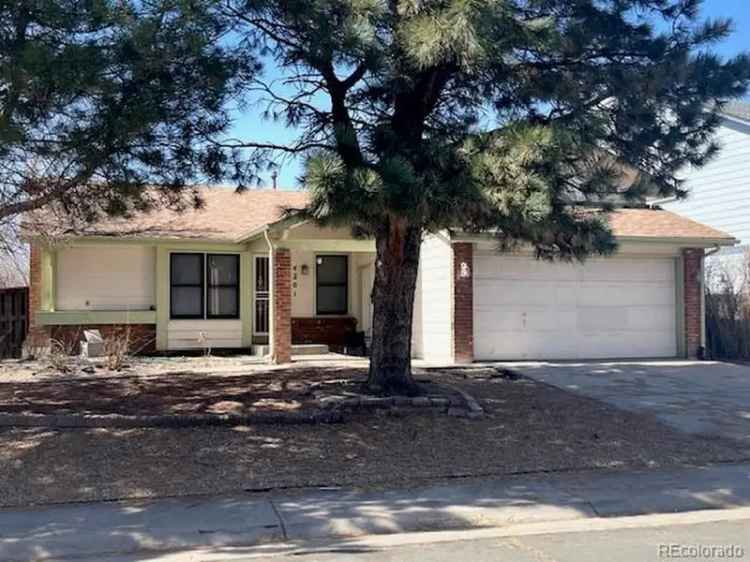 Single-family house For Sale in Denver, Colorado