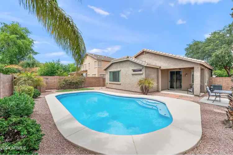 Single-family house For Sale in 3471, East Powell Way, Gilbert, Arizona