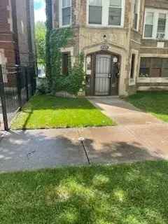 Multi-family house For Sale in 8120, South Ingleside Avenue, Chicago, Illinois