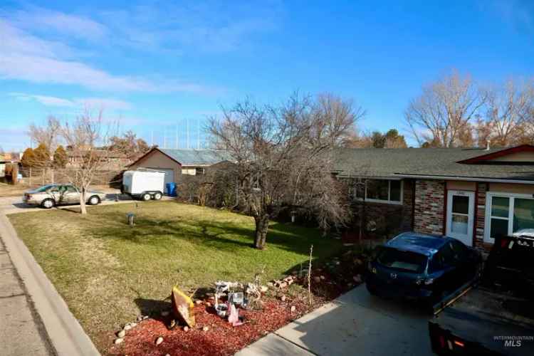 Single-family house For Sale in 1340, South Jade Avenue, Meridian, Idaho