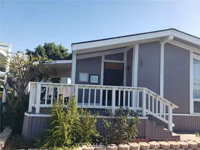 Single-family house For Sale in 1001, West Lambert Road, La Habra, California