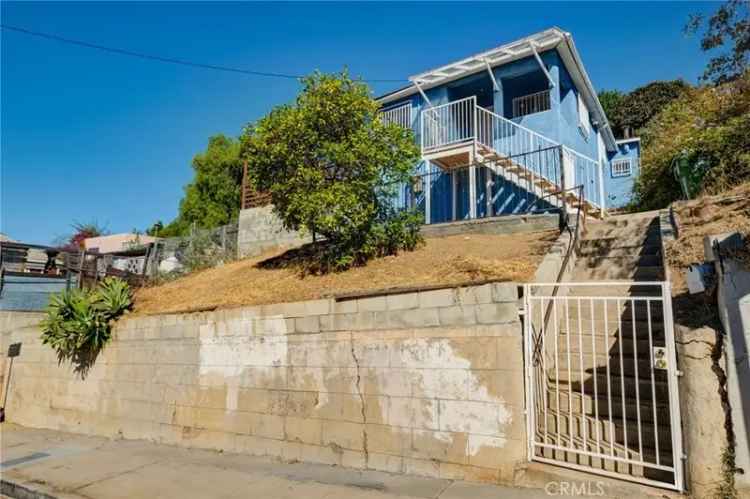 Single-family house For Sale in Los Angeles, California