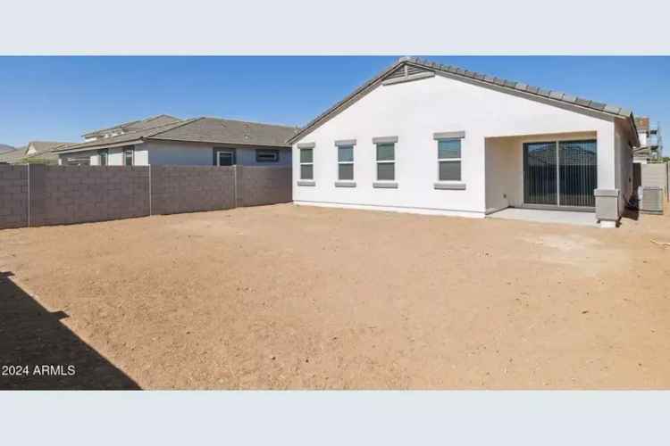 Single-family house For Sale in Waddell, Arizona