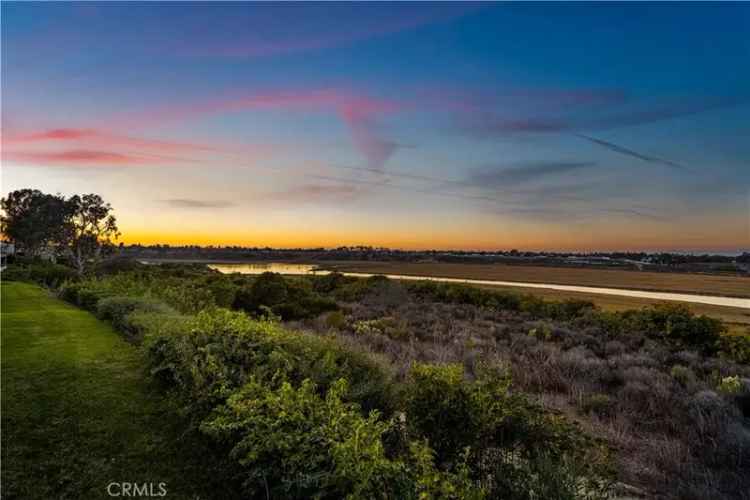 Single-family house For Sale in 2621, Vista Ornada, Newport Beach, California