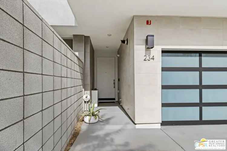 Condo For Sale in 234, East Mesquite Avenue, Palm Springs, California