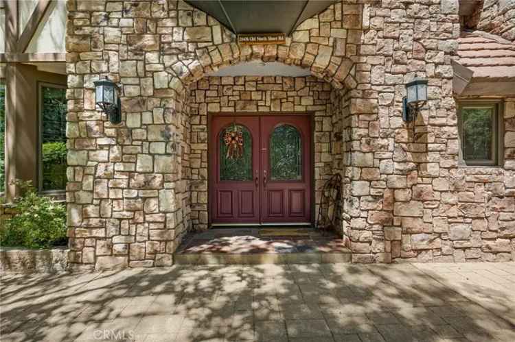 Single-family house For Sale in Lake Arrowhead, California