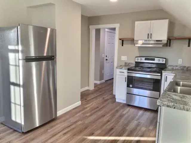 Renovated 2-Bedroom Apartment in Bridgton