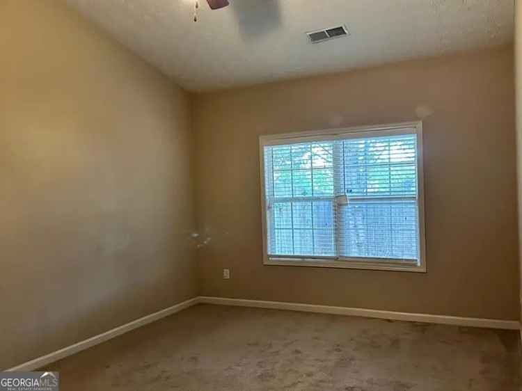 House For Sale in 1025, City Park Drive, McDonough, Georgia