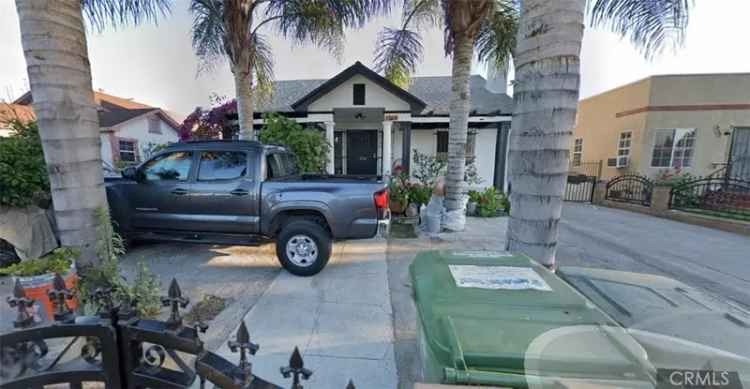 Single-family house For Sale in Los Angeles, California