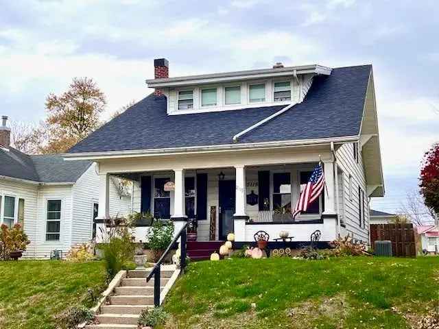 Single-family house For Sale in 2119, Iowa Avenue, Connersville, Indiana