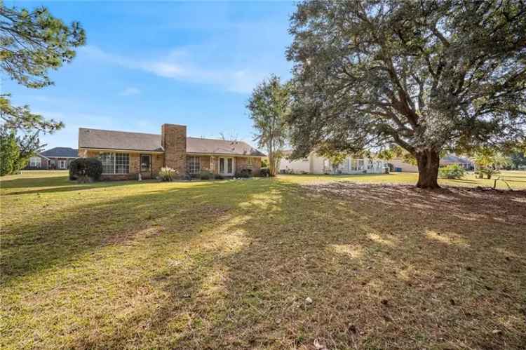 Single-family house For Sale in Foley, Alabama