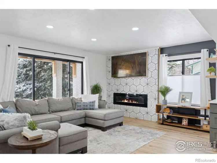 Single-family house For Sale in 6969, Harvest Road, Gunbarrel, Colorado