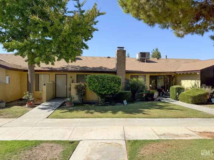 Multi-family house For Sale in Bakersfield, California