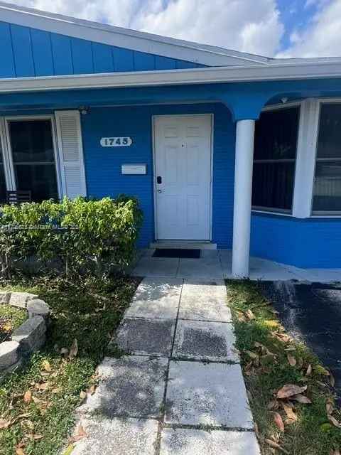 Multi-family house For Sale in 1745, Northeast 52nd Court, Fort Lauderdale, Florida